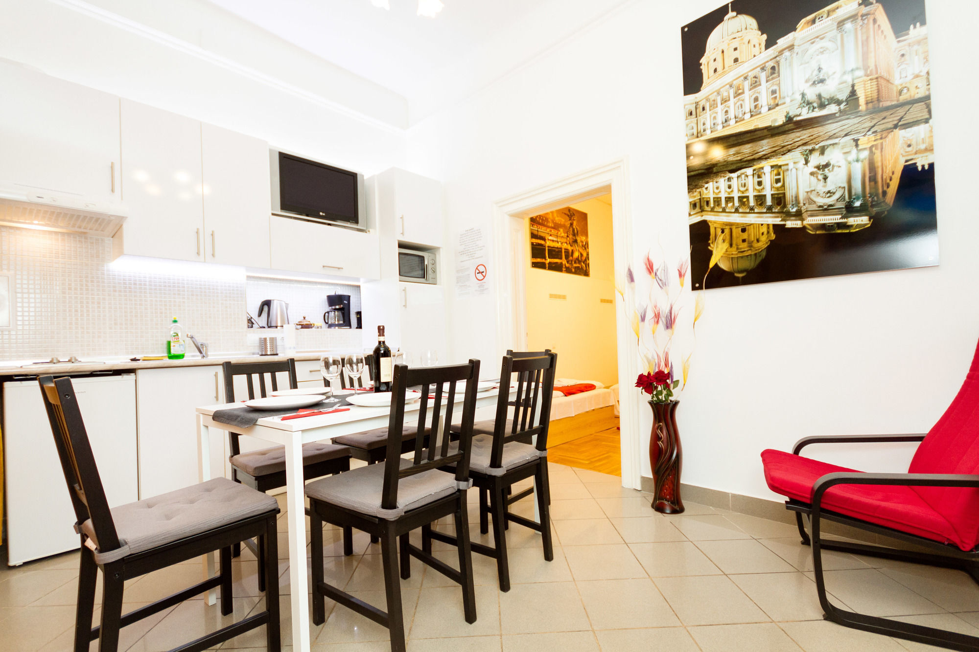 Opera Apartment *
